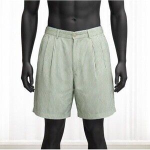 Roundtree & Yorke Shorts Men’s Size 36 Trademark Pleated Green Striped